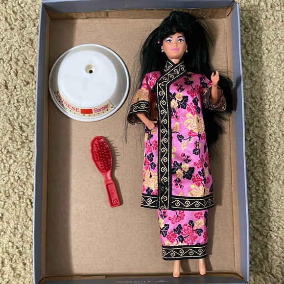 Vintage Barbie, Chinese limited edition + brush + base - Picture 5 of 11